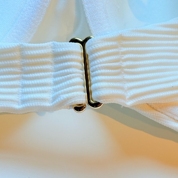 White Bikini Set - Picture 11 of 13